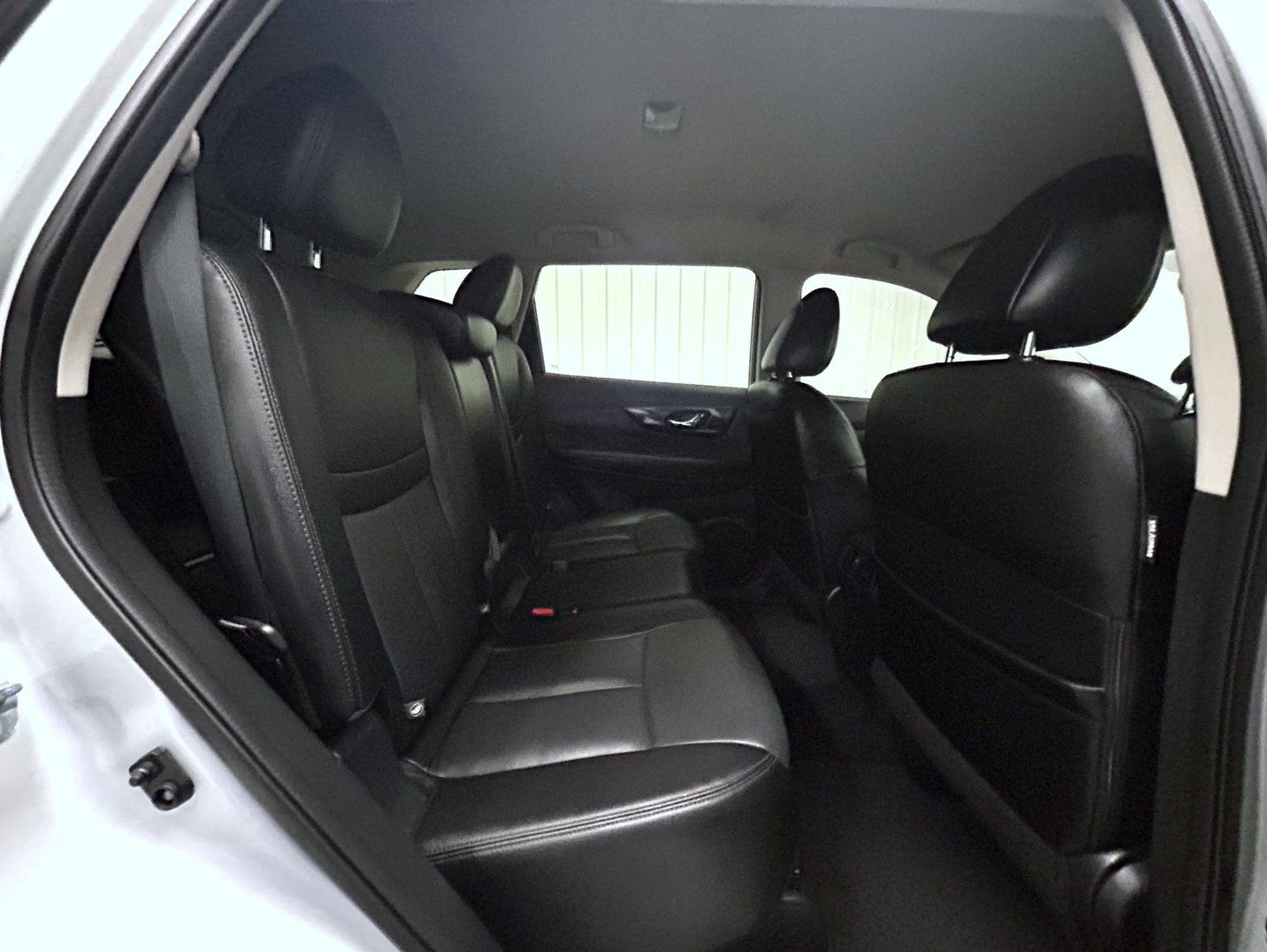 Used 2018 Nissan Rogue SL AWD/4WD image 18
