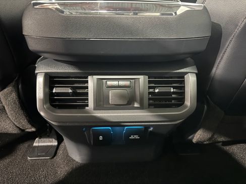 Used 2021 Ford F150 Lariat w/ Equipment Group 502A High AWD/4WD image 37