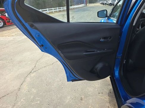 Used 2024 Nissan Kicks SV image 36