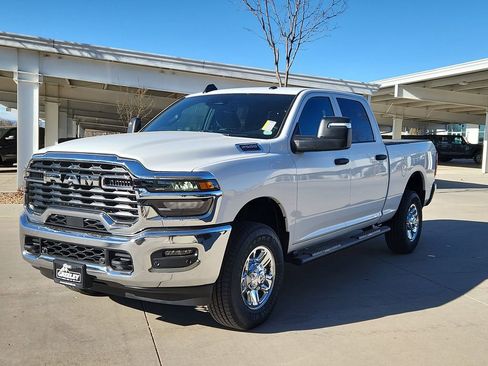 New 2026 RAM 2500 Tradesman AWD/4WD image 4