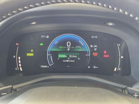 Used 2025 Toyota Camry SE image 27