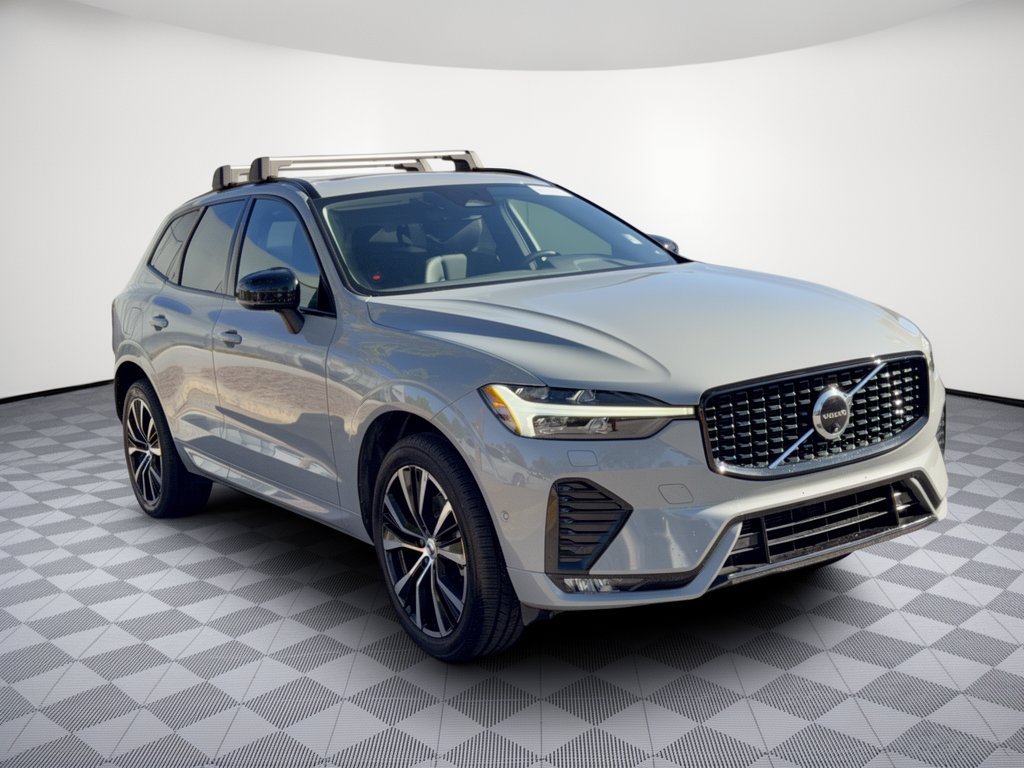 Certified 2024 Volvo XC60 B5 Plus AWD/4WD image 7