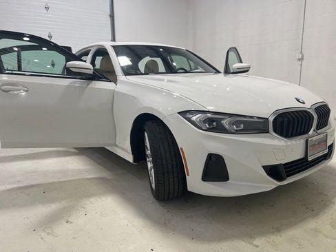 Used 2023 BMW 330i xDrive 330i xDrive w/ Driving Assistance Package image 15