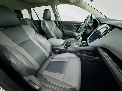 Used 2025 Subaru Outback Onyx Edition image 30