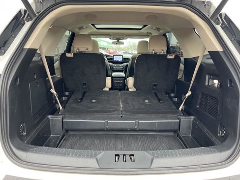 Used 2020 Ford Explorer XLT w/ Equipment Group 202A AWD/4WD image 52