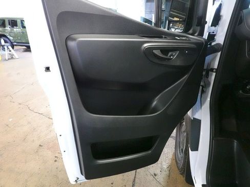 Used 2025 Mercedes-Benz Sprinter 2500 image 20