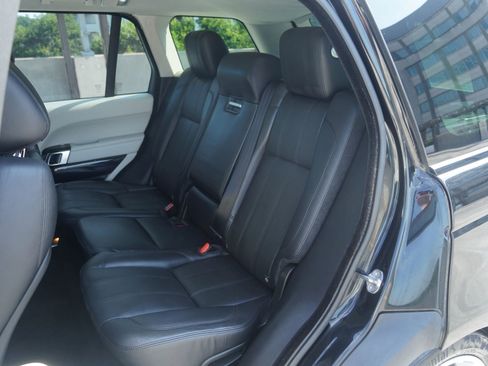 Used 2014 Land Rover Range Rover Supercharged image 12