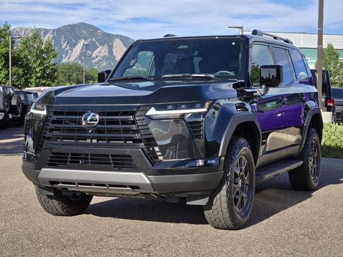 Used 2026 Lexus GX 550 AWD/4WD image 3