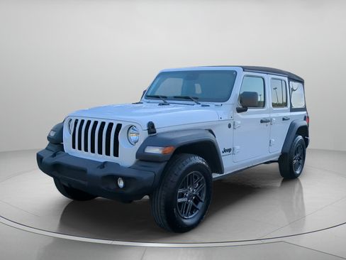 Used 2024 Jeep Wrangler Unlimited Sport AWD/4WD image 12