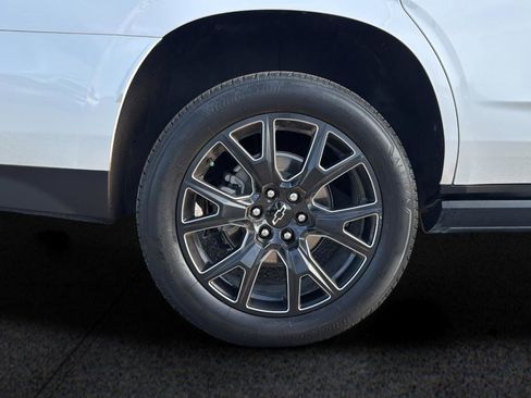 Used 2023 Chevrolet Tahoe High Country w/ Premium Package 2 image 24