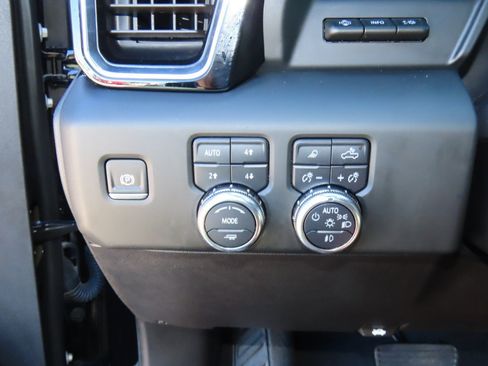 Used 2024 GMC Sierra 1500 Denali Ultimate image 26