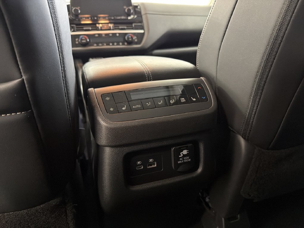 Certified 2025 Nissan Pathfinder Platinum w/ Lighting Package (N93) FWD image 21