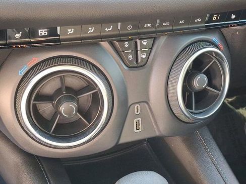 Used 2022 Chevrolet Blazer LT image 12