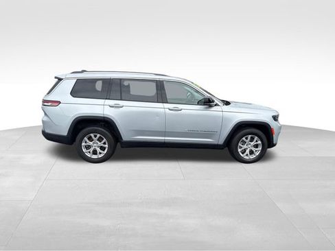 Used 2023 Jeep Grand Cherokee L Limited AWD/4WD image 7
