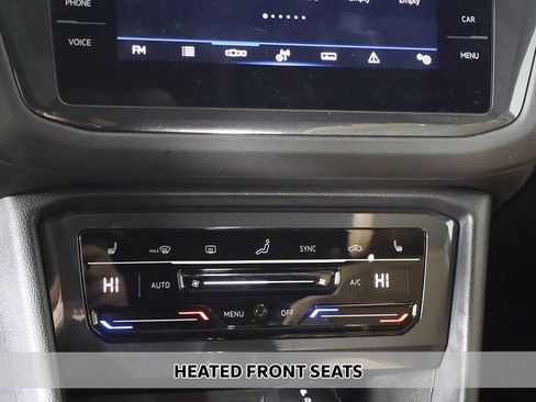 Used 2022 Volkswagen Tiguan SE image 7