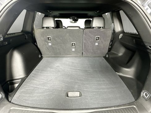 Used 2023 Jeep Grand Cherokee Altitude image 25