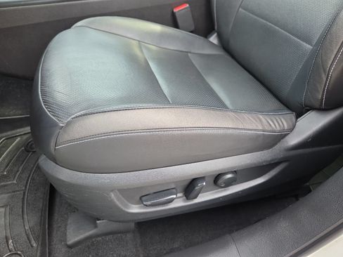 Used 2019 INFINITI QX50 Essential w/ Premium Heat Package AWD/4WD image 21