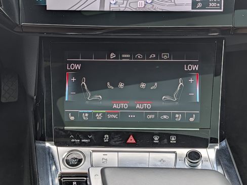Used 2024 Audi Q8 e-tron Premium Plus w/ Premium Plus Package AWD/4WD image 31