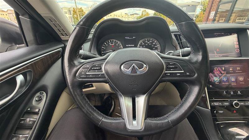 Used 2018 INFINITI Q50 Luxe w/ Essential Package (3.0T Luxe) RWD image 29