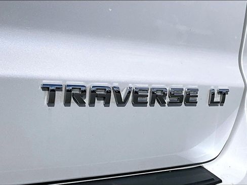Used 2016 Chevrolet Traverse LT image 23