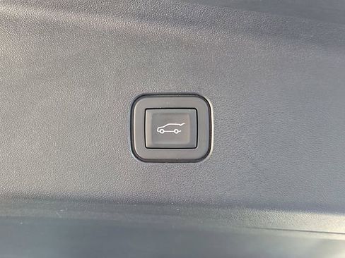 Used 2026 Cadillac Vistiq Sport image 24