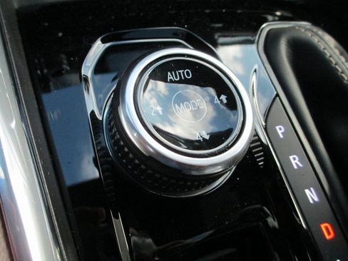 New 2026 GMC Canyon Denali image 21