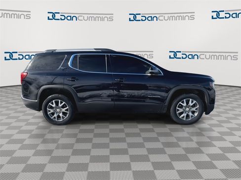 Used 2021 GMC Acadia SLT w/ Premium Package image 9