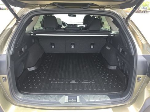 Certified 2025 Subaru Outback Onyx Edition AWD/4WD image 17
