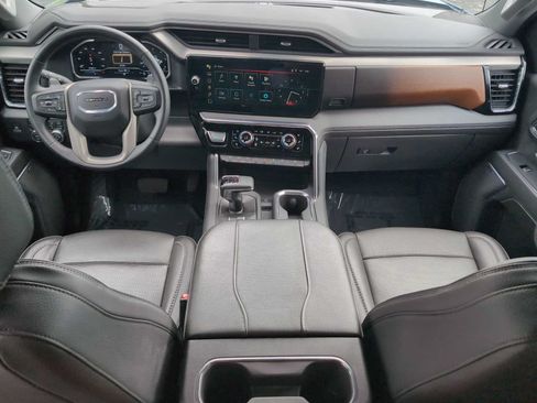 Used 2024 GMC Sierra 1500 Denali w/ Technology Package AWD/4WD image 22