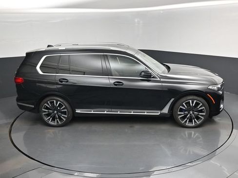 Used 2022 BMW X7 xDrive40i w/ Executive Package AWD/4WD image 13