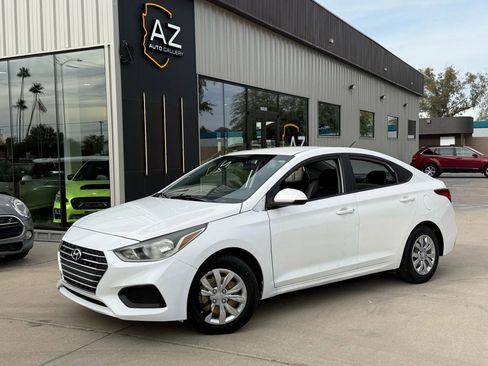 Used 2019 Hyundai Accent SE image 1