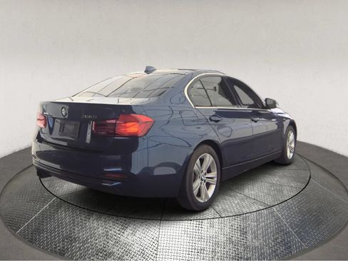 Used 2017 BMW 330i xDrive Sedan AWD/4WD image 2