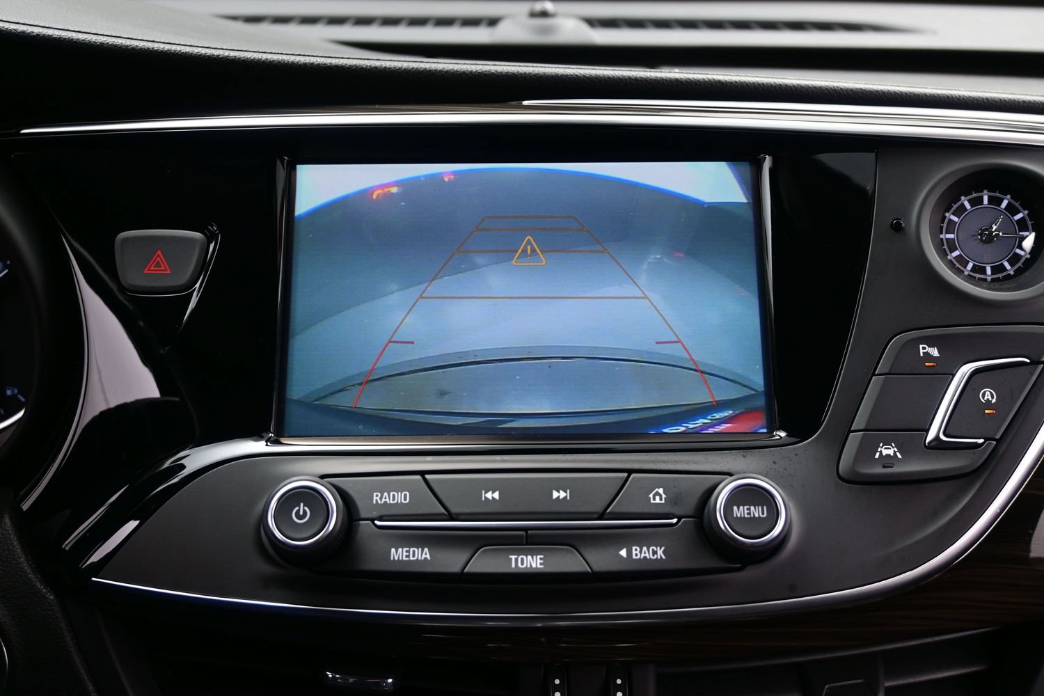 Used 2019 Buick Envision Premium AWD/4WD image 21