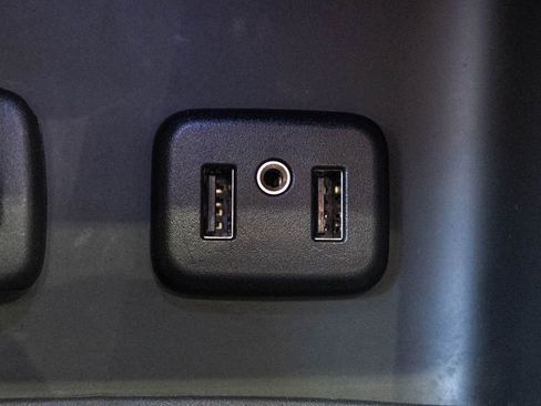 Used 2017 GMC Acadia Denali w/ Technology Package image 29