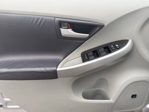 Used 2010 Toyota Prius Five image 15