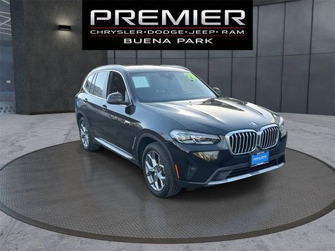 Used 2024 BMW X3 xDrive30i w/ Premium Essential Package image 2