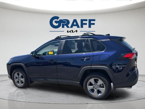 Used 2025 Toyota RAV4 XLE w/ Convenience Package AWD/4WD image 4