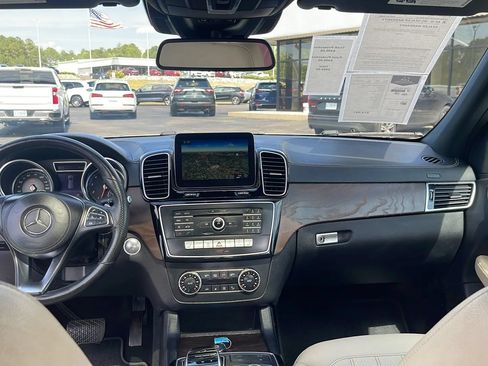 Used 2017 Mercedes-Benz GLS 450 4MATIC image 29