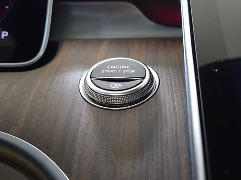 Certified 2025 Mercedes-Benz C 300 C 300 image 33