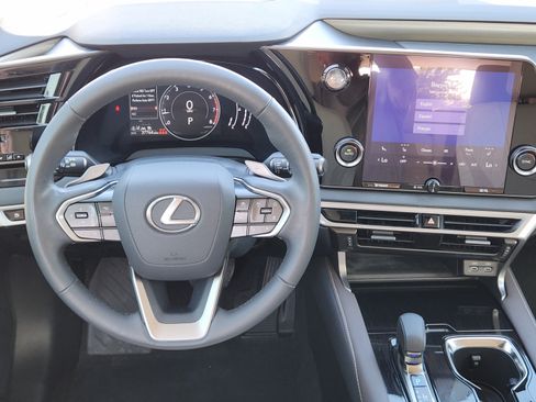 Used 2024 Lexus RX 350 FWD w/ Technology Package image 21