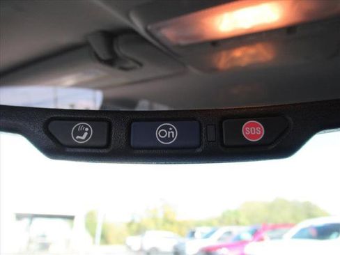 Used 2019 Chevrolet Trax LT w/ LT Convenience Package image 27