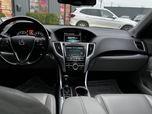 Used 2015 Acura TLX FWD image 11
