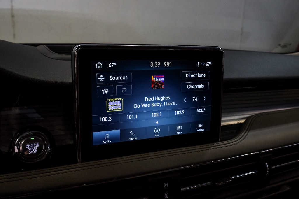 Used 2022 Lincoln Corsair AWD w/ Premium Package image 32