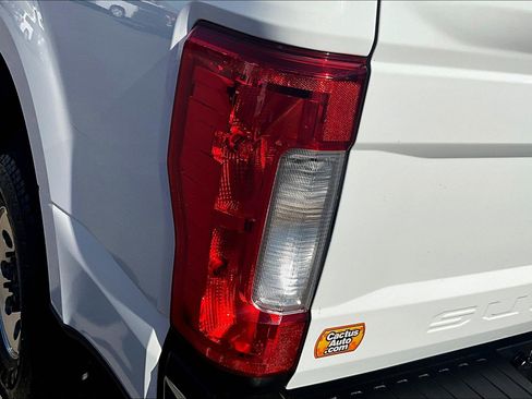 Used 2019 Ford F250 XLT w/ XLT Value Package image 27