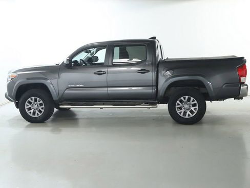 Used 2017 Toyota Tacoma SR5 w/ Tow Package image 37