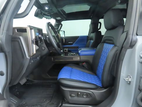 Used 2024 GMC Hummer EV 3X w/ LPO, Illumination Package image 19