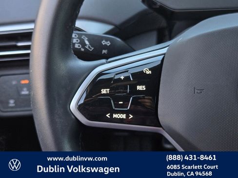 Certified 2023 Volkswagen ID.4 Pro image 18