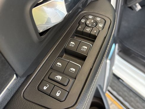 New 2026 RAM 2500 Laramie w/ Night Edition image 11