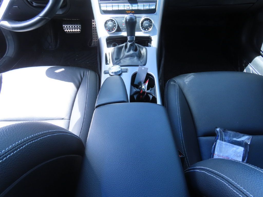Used 2015 Mercedes-Benz SLK 250 image 9