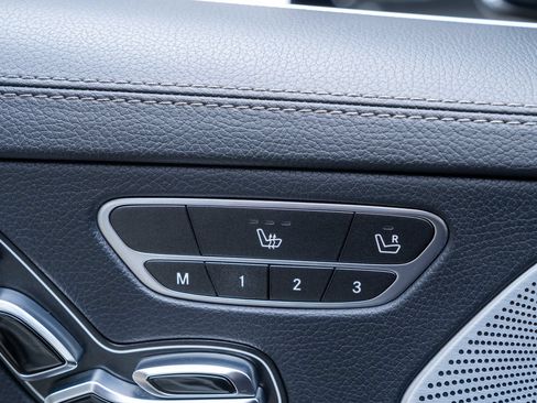 Used 2015 Mercedes-Benz S 550 Sedan image 14